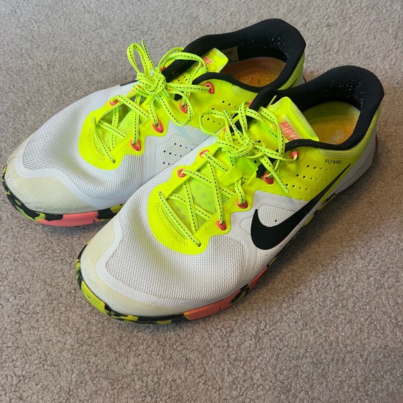 Women’s Nike Metcon 2 Flywire Volt & Pink Blast Training Shoes Size 11 - Picture 1 of 3